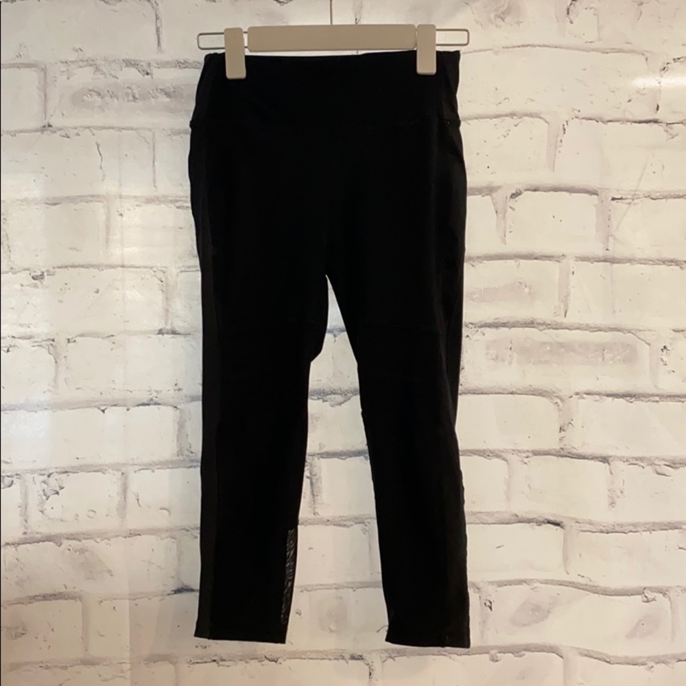 Black leggings